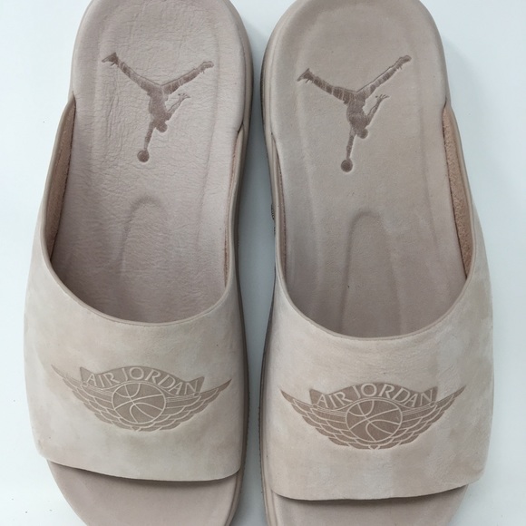 Women’s Air Jordan Slides - Picture 2 of 6
